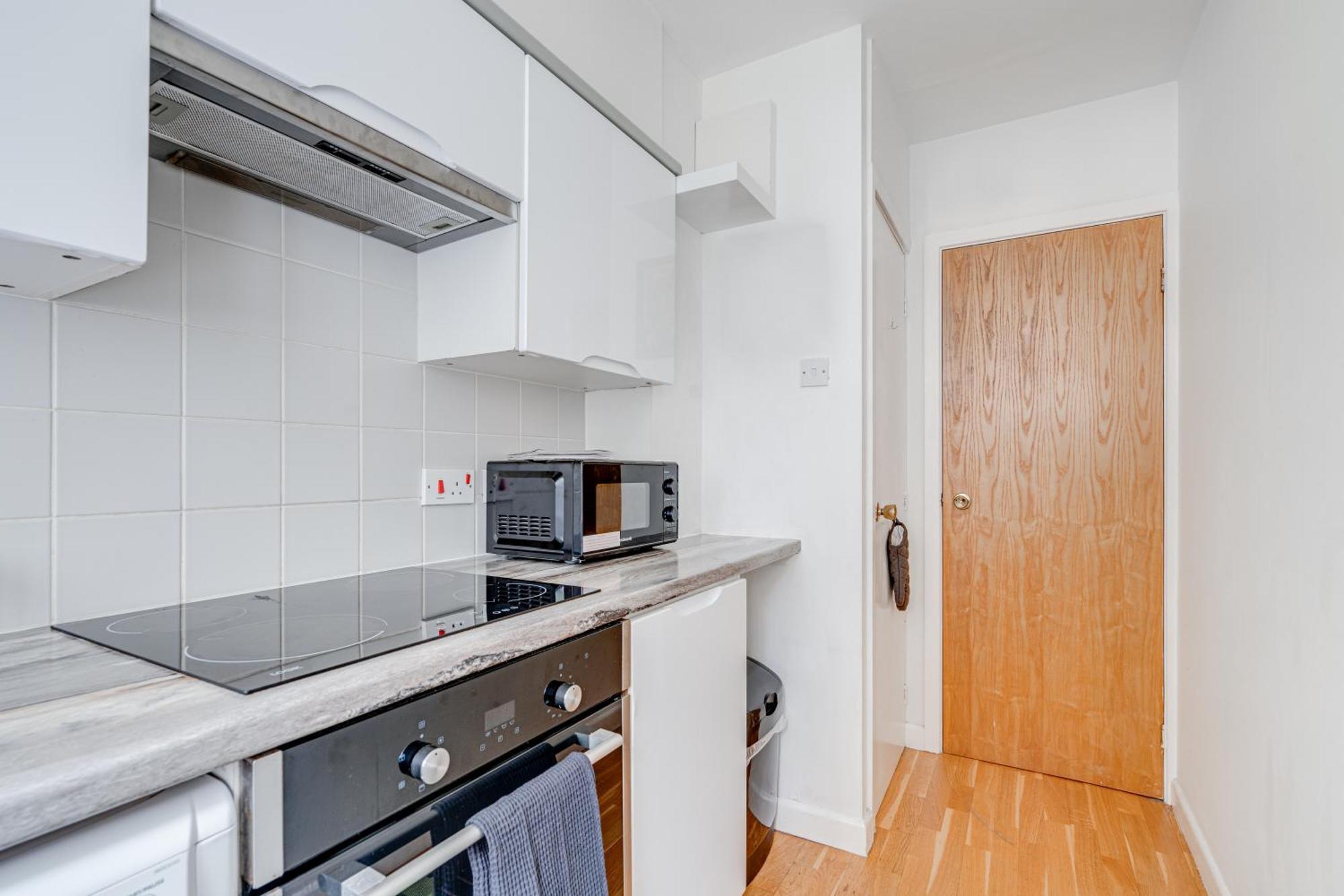 Apartment In Elephant & Castle With Parking 런던 외부 사진